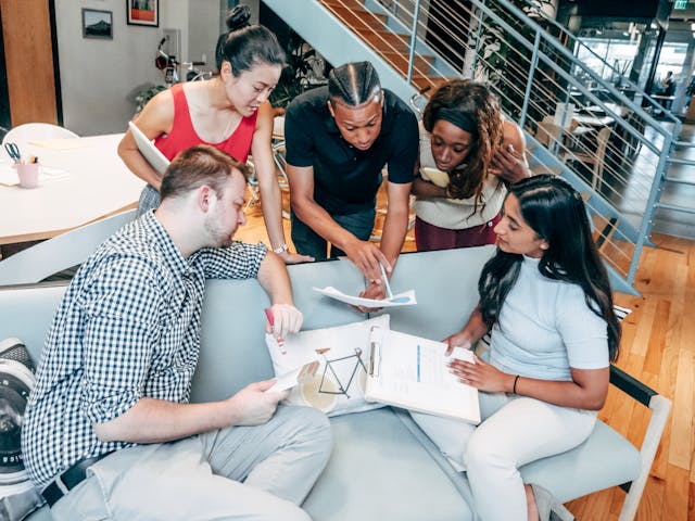 Comprendre les enjeux de la diversité en entreprise