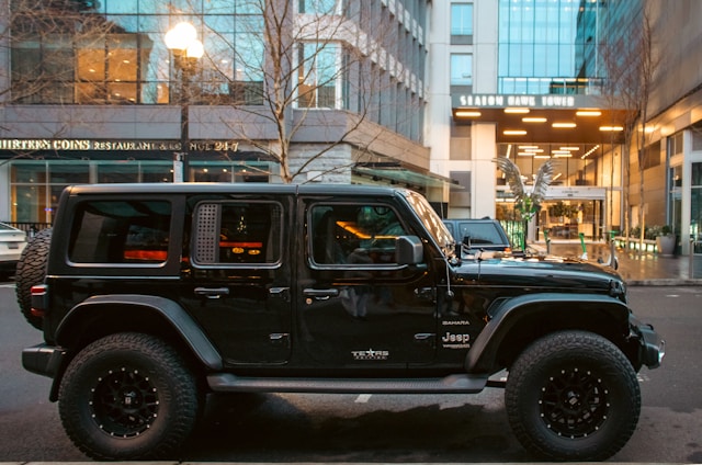 Les enjeux inattendus de la conduite d’un 4×4 en milieu urbain